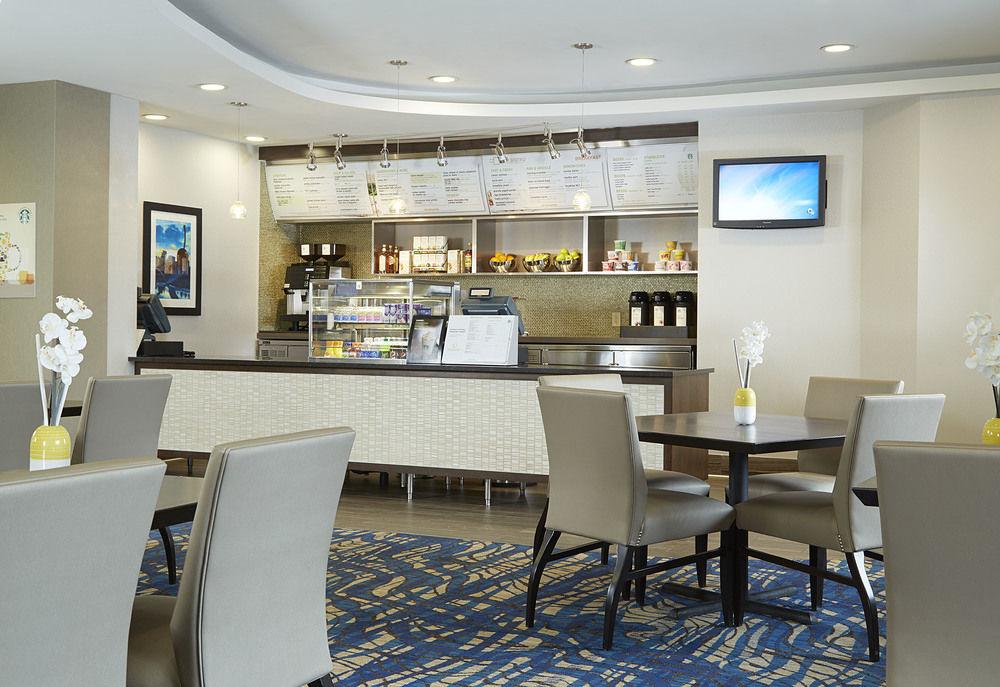 คอร์ตยาร์ด มินนิอาโปลิส เซนต์พอล/โรสวิลล์ Hotel ภายนอก รูปภาพ