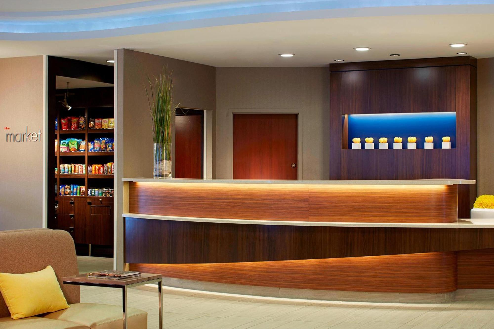 คอร์ตยาร์ด มินนิอาโปลิส เซนต์พอล/โรสวิลล์ Hotel ภายนอก รูปภาพ