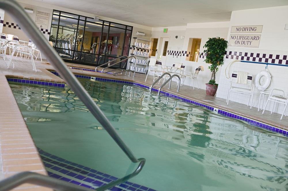 คอร์ตยาร์ด มินนิอาโปลิส เซนต์พอล/โรสวิลล์ Hotel ภายนอก รูปภาพ