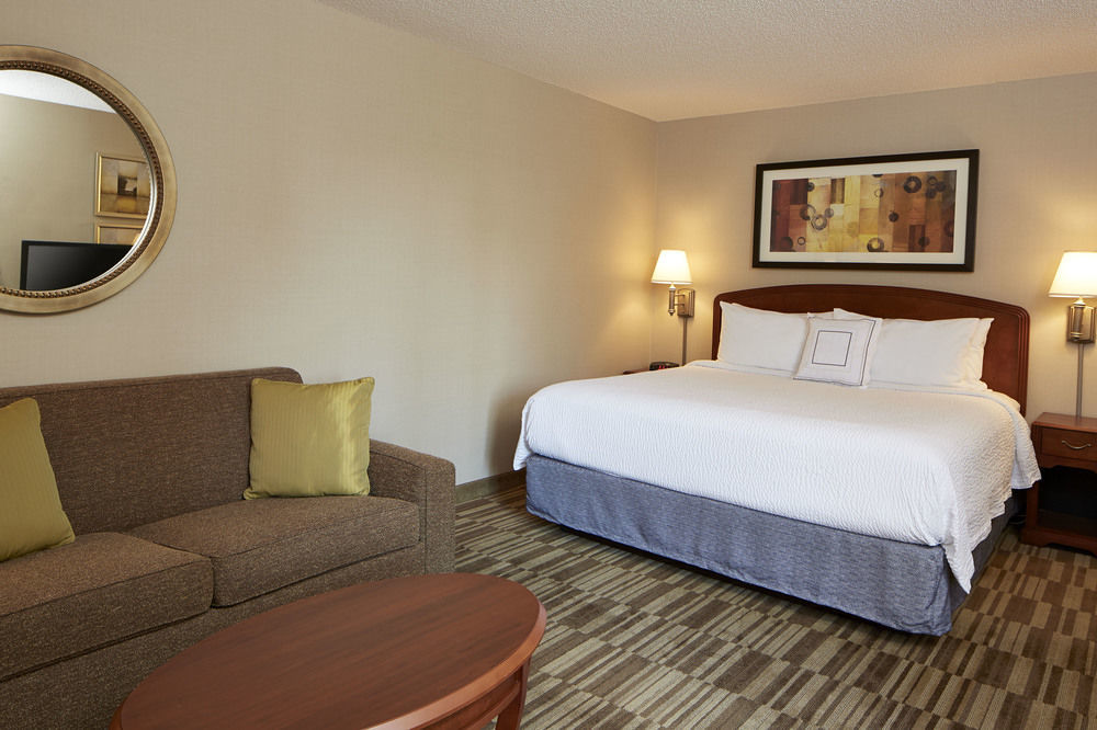 คอร์ตยาร์ด มินนิอาโปลิส เซนต์พอล/โรสวิลล์ Hotel ภายนอก รูปภาพ